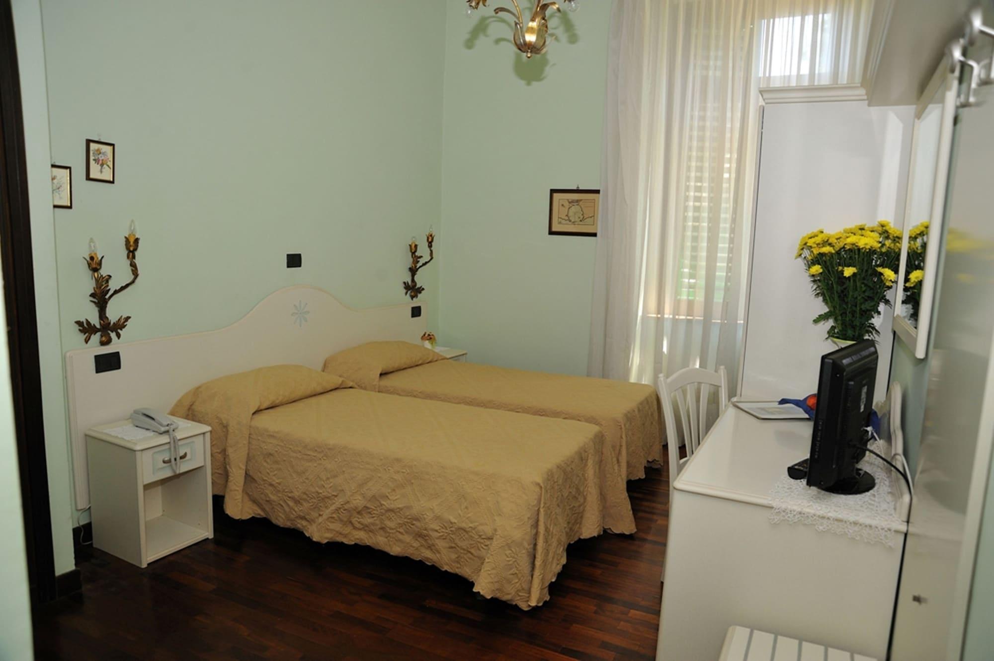Hotel Savona Montecatini Terme Exterior photo